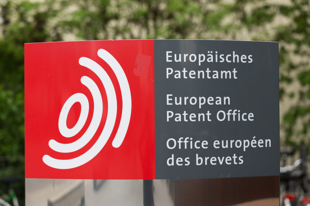 European Patent Office (EPO) - Office Européen des Brevets (OEB)